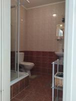 Dreibettzimmer mit Gemeinschaftsbad