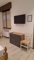Tweepersoonskamer met 2 Aparte Bedden en Eigen Badkamer