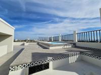 Las Hadas: City Condo with Pool - B&B Mazatlán