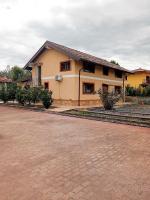 Casa Happy - La mansarda del sorriso con parcheggio privato a Valcorrente - Bed and Breakfast Belpasso