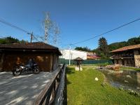 Villa with private lake - Bed and Breakfast Sarajevo