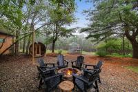4 Br Mtn Cabin Sauna Hot Tub Fire Pit Putt Putt - B&B Albrightsville