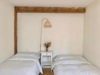 A lived-in apartment with soul - B&B Santander