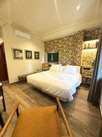 Double or Twin Room with Private Bathroom