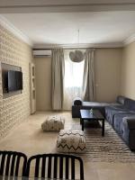 Sublime T3 bord de mer avec piscine & Balcon I Proche Aéroport - Bed and Breakfast Douar Lhajnyine