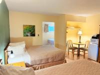 Queen Room with Three Queen Beds - No Pets Allowed
