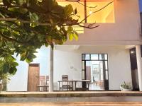 Jess Beach Villa - B&B Galle