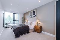 Chic City 2 Bed Apt with Terrace & Parking - Bed and Breakfast Leeds