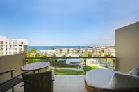 One-Bedroom Apartment with Sea View