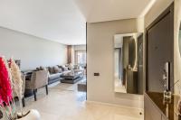 Opulent 3BR apartment, pool view - B&B Marrakesh