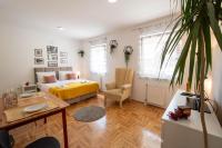 Studio Sunlight+ private parking - B&B Novi Sad