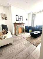 Four Bed House with Garden and Parking in the city centre - B&B Southampton