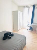 Jean and Jo Apart 2 rooms Paris -La defense - B&B Puteaux