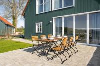GUT KLETKAMP "Mühlenhof 5" - Ruhige Ferienwohnung mit 3 Schlafzimmern I Terrasse mit See- & Naturblick I Gemeinschaftsgarten I 15 Min zur Ostsee I Küche I Parkplatz I Waschmaschine I WLAN - Chambres d'hôtes Kletkamp