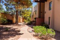 Sedona Condo - Pool, Hot tub, Pickleball, BBQ, EV Charger - B&B Sedona