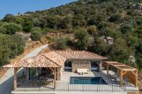 Two-Bedroom Villa with Private Pool - Arinella