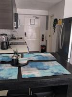 Bliss right on the beach Apt 1002 - B&B Portmore