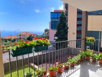 Funchal Getaway, Cozy Private Room with WiFi and Ensuite Bathroom - B&B Funchal