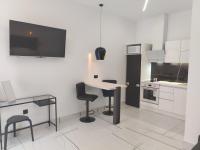 Roxanne Mini Suite With Yard - Ferienwohnung Melíssia