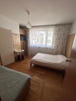 Dreibettzimmer mit eigenem Bad