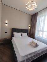 ЖК Sardar City стильная 2-комнатная апартаменты - Chambres d'hôtes Astana