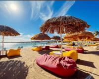 Cozy Apartment with Private Beach, couples and families only - B&B Aqaba