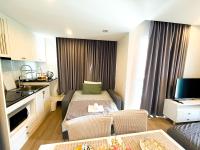 Premium Suite Corner Room & The Blu X Bangsaen - B&B Ban Bang Saen (2)