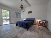 Kamer met Kingsize Bed en Uitzicht op de Bergen