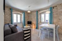 House Riva - Ferienwohnung Supetar