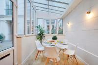 Pick a Flat's Apartment in le Marais - Rue Vieille du Temple - B&B Paris