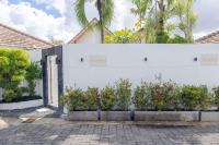 Villa Cocodrilos 1 by Pertama Management - Bed and Breakfast Seminyak