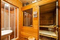 Urban Spa House Jacuzzi, Sauna, Taras & Grill ! No Parties - B&B Varsavia
