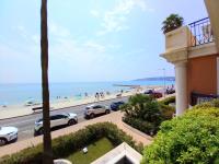 Admiral Plaza Trilocale Fronte Mare Free Parking-Riscaldamento - B&B Menton