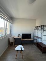 Deluxe Room (2 Adults + 1 Child)