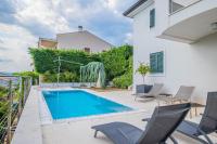 Villa Cerović Luxury Privacy Pet Friendly - Chambres d'hôtes Kostrena