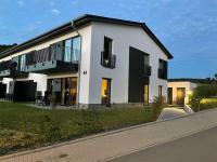 Vinkennest am Diemelsee - Sonnenweg 44 - Kinderfreundliche Ferienwohnung mit Sauna, Terrasse, Garten und Seeblick! - Bed and Breakfast Temmels