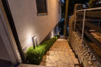 Ivana Black & White Apartments - Marusici - B&B Marušići