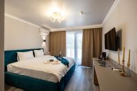 Queen Room with Balcony