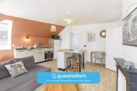 LE BALI - 700m Gare - Wi-Fi - B&B Laval