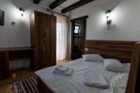 Chambre Lit Queen-Size avec Balcon