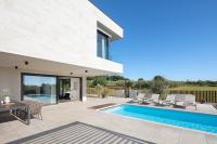Brand NEW villa S58 with HEATED pool - B&B Parenzo