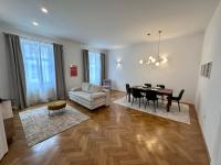 Spacious Designer Apartment in heart of the town - Ferienwohnung Maribor