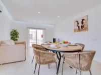 T2 Moderno e Renovado a 500m da praia de Quarteira - B&B Quarteira