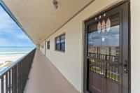 Stunning 2bd 2ba Condo - Ocean Front Complex in New Smyrna Beach - B&B New Smyrna Beach