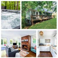 Cozy Cottage w Hot Tub, Fire Pit, WiFi & Sunroom! - B&B