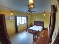 3 Bedroom Property in the Heart of Coron - Chambres d'hôtes Coron