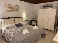 BLACK & WHITE HOME, an oasis in the city center - Chambres d’hôtes Venise