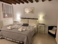 BLACK & WHITE HOME, an oasis in the city center - Chambres d’hôtes Venise