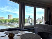 Le 180 escapade face à la Meuse - Chambres d’hôtes Liège