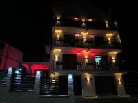 Conacul Voievozilor - Bed and Breakfast Românii de Jos